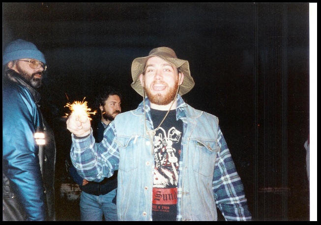 640x444 pixels (127K)